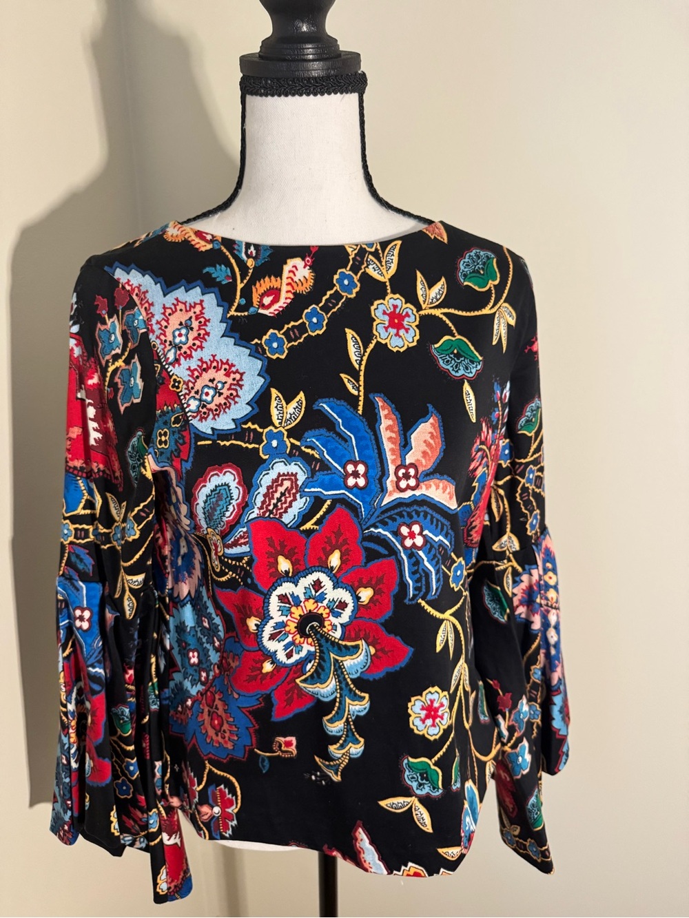 Alice + Olivia Black Floral Bell-Sleeve Blouse with Red, Blue, Gold Accents